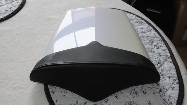 Preview of the first image of Triumph Daytona 675 SE Seat Cowl 2010.