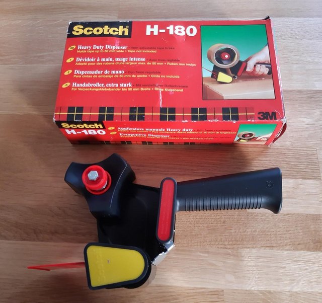Preview of the first image of TAPE DISPENSER New Heavy Duty SCOTCH H180.