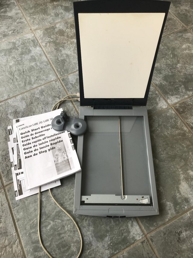 Image 2 of Canon CanoScan LiDE20 Lightweight Scanner (REDUCED Price)