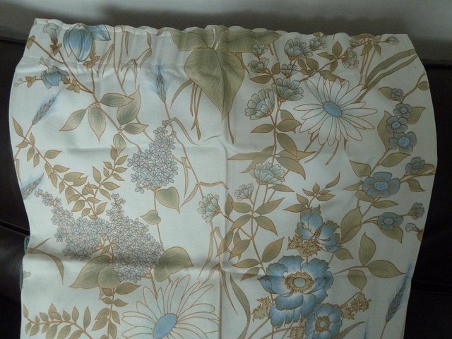 Image 2 of 2 x pencil pleat curtains plus linings 43 x 27.5 inches