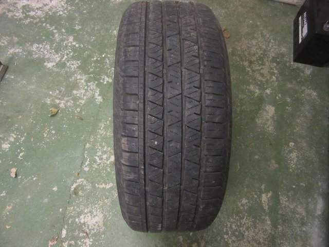 Image 2 of ONE CONTINENTAL TYRE SUIT VOLVO V70 /XC70