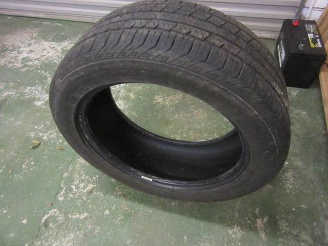 Image 3 of ONE CONTINENTAL TYRE SUIT VOLVO V70 /XC70