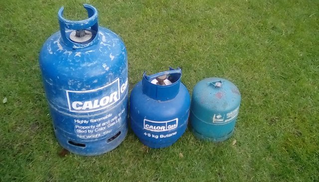 Image 2 of 2.7 Camping Gas cylinder. Empty.
