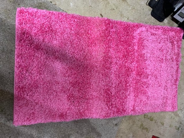 Preview of the first image of Pink rug...........................