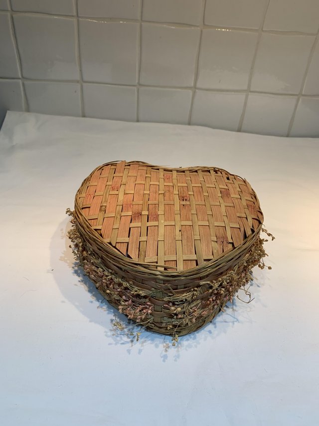 Image 3 of Valentine heart shaped flower decorated basket