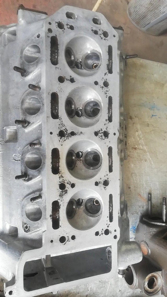 Image 2 of Cylinder head Alfa Romeo type 102