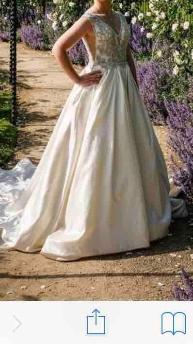 Image 2 of designer Wedding dress Allure mj350