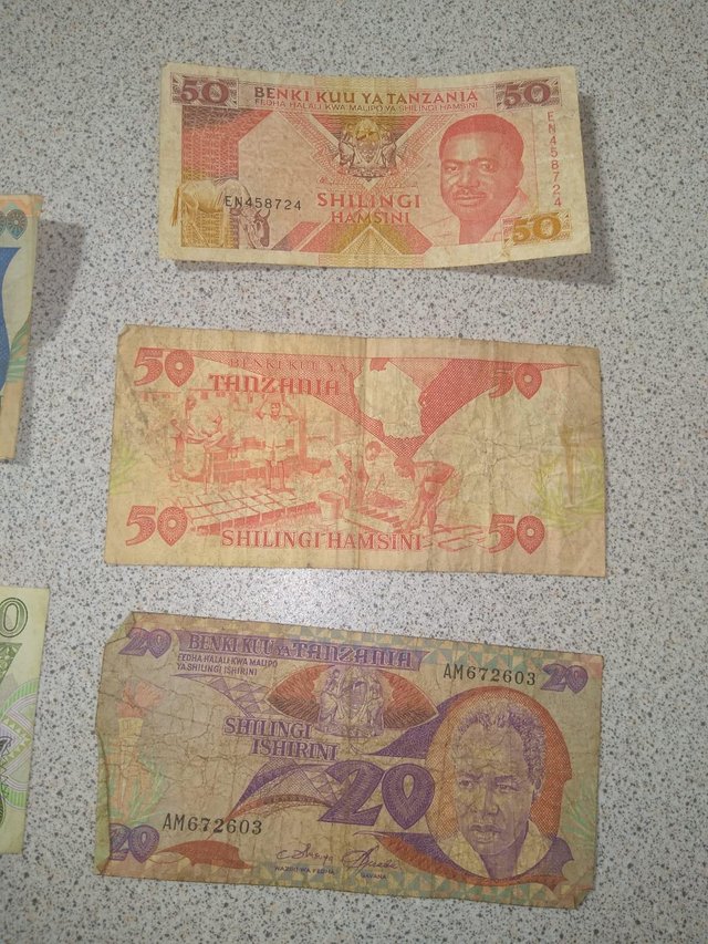 Preview of the first image of Bank notes from around the world.