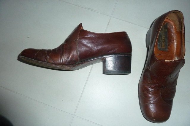 Preview of the first image of 2 pairs men's slip on leather Saxone shoes, sizes 6.5  and 7.