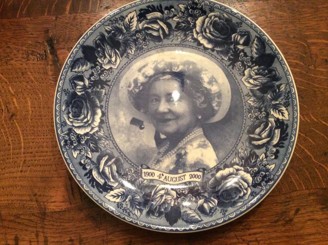 Preview of the first image of Queen Mother Collectable hanging plate.
