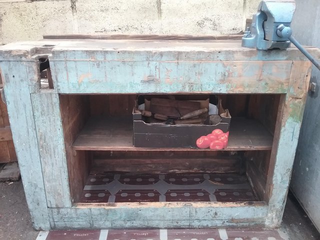 Image 3 of Carpenters work bench from the early 1900's with 20 old tool