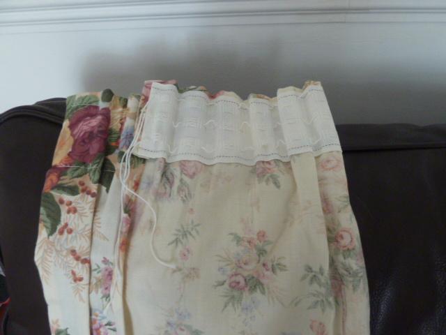 Preview of the first image of 1 x pr curtains, for small window + loose linings 21 x 35.5.