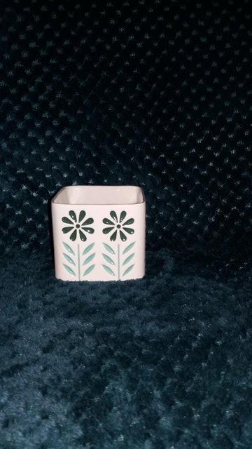 Preview of the first image of HORNSEA POTTERY  SPRINGTIME POT.