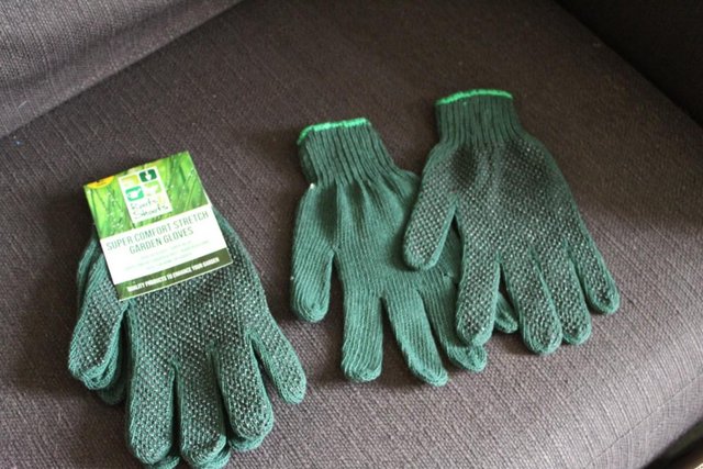 Image 2 of Gardening Gloves x 2 pairs