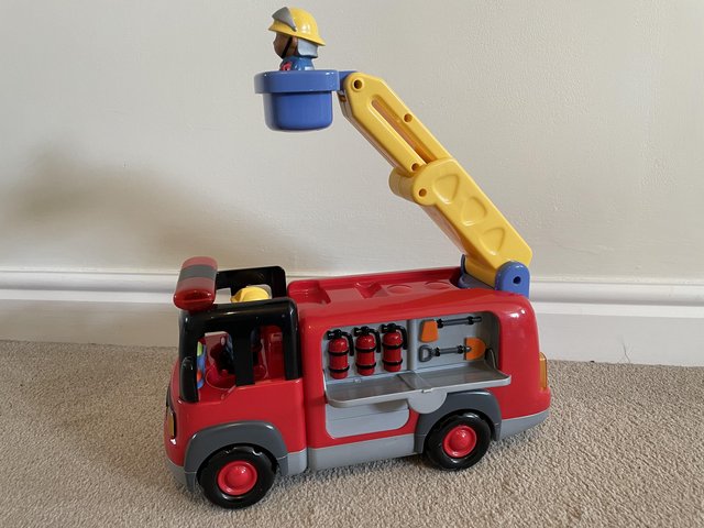 Preview of the first image of Fire engine.