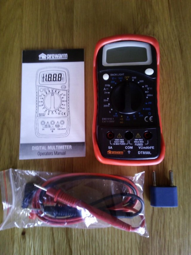 Image 2 of DIGITAL MULTIMETER ( NEW + BOXED ) - £ 12 ( or £11 without 9
