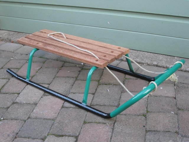 Preview of the first image of A toboggan/sledge in excellent condition.