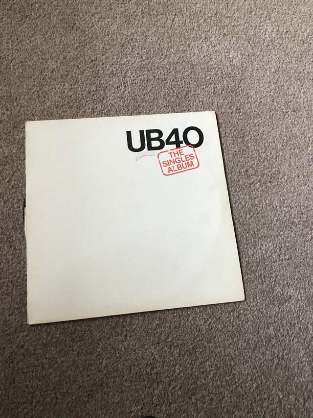 Preview of the first image of UB40 The Singles.