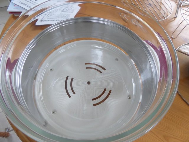 Image 7 of Cookworks Halogen oven as new with two HO cookbooks