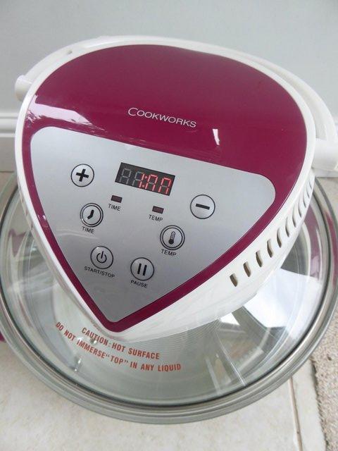 Image 5 of Cookworks Halogen oven as new with two HO cookbooks