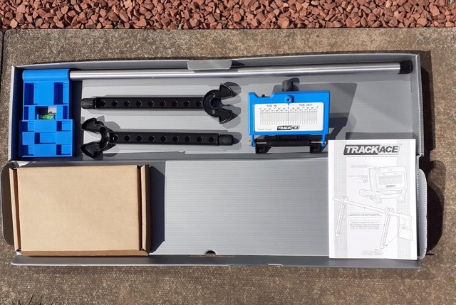 Image 2 of TrackAce laser wheel alignment tool (new in box)