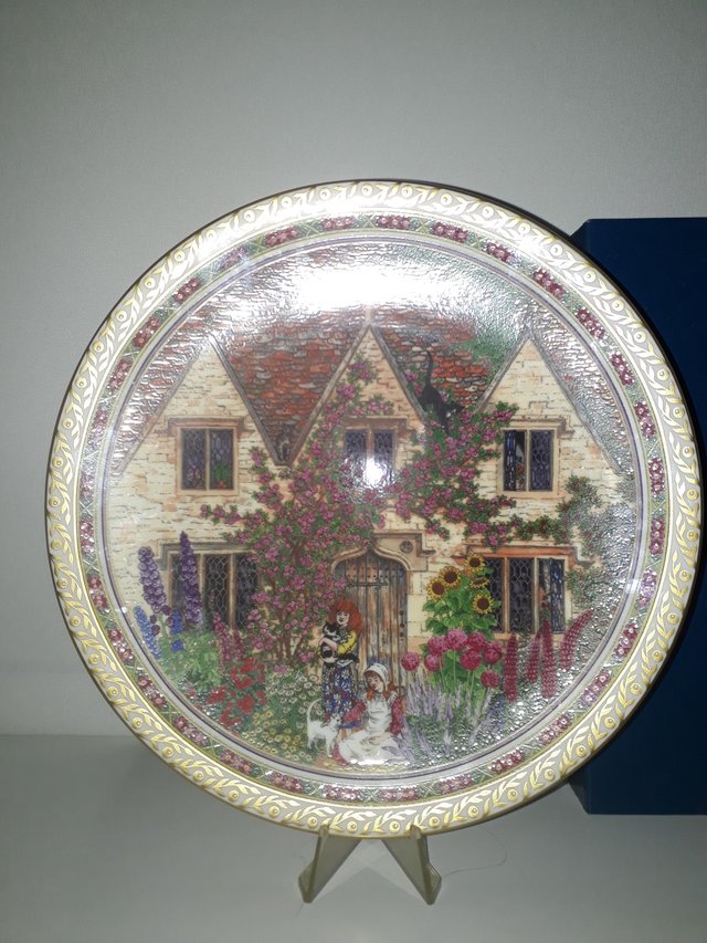 Image 3 of Royal Worcester Wall Plates