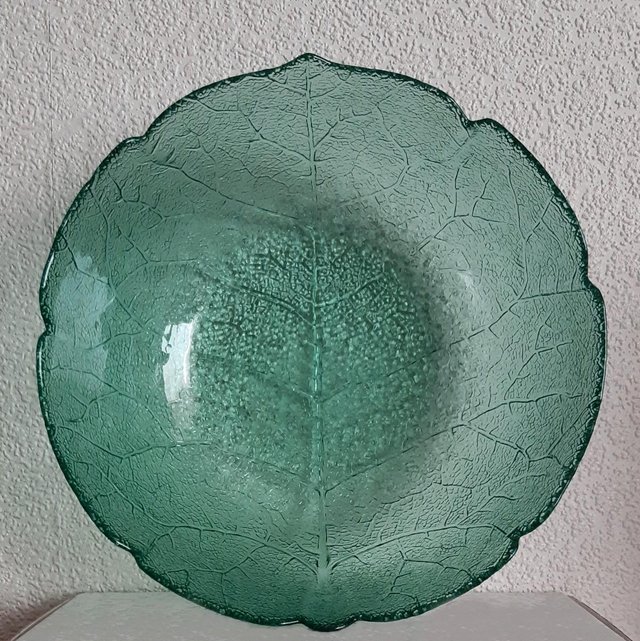 Preview of the first image of Vintage Arcoroc 9" Aspen Leaf Glass Bowl In Teal.