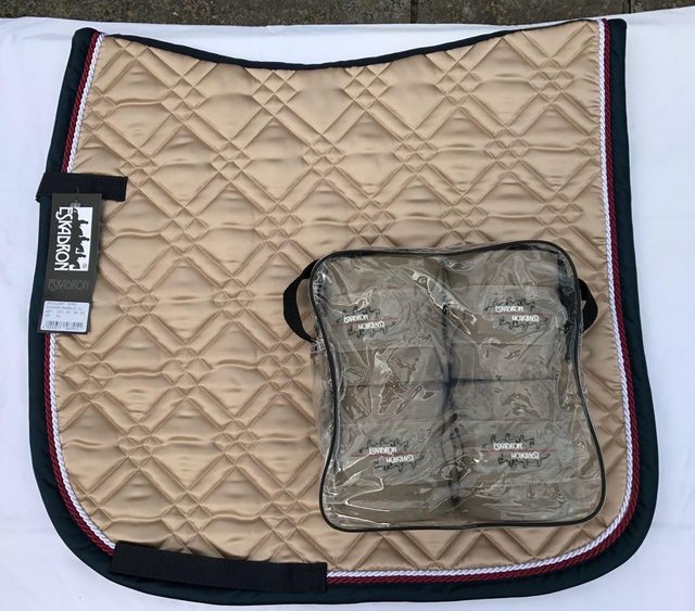 Preview of the first image of BNWT Eskadron taupe Dura dressage pad + bandages size full.
