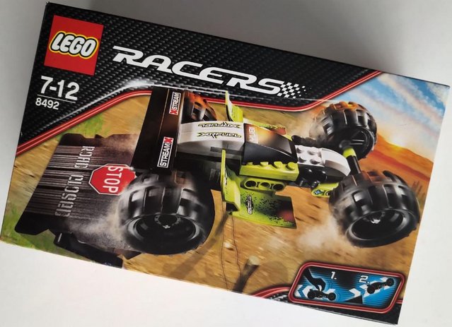 Preview of the first image of LEGO motorised Mud Hopper Power Racer with Ramp (Kit 8492).