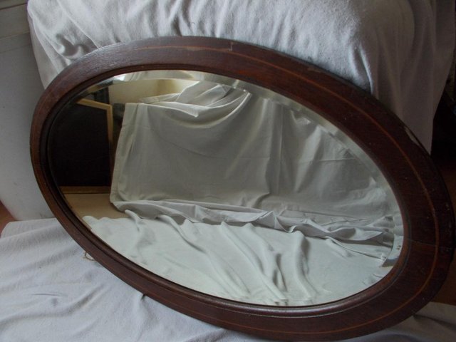Image 2 of Old Oval oak bevelled mirror 830mm x 480 (C)