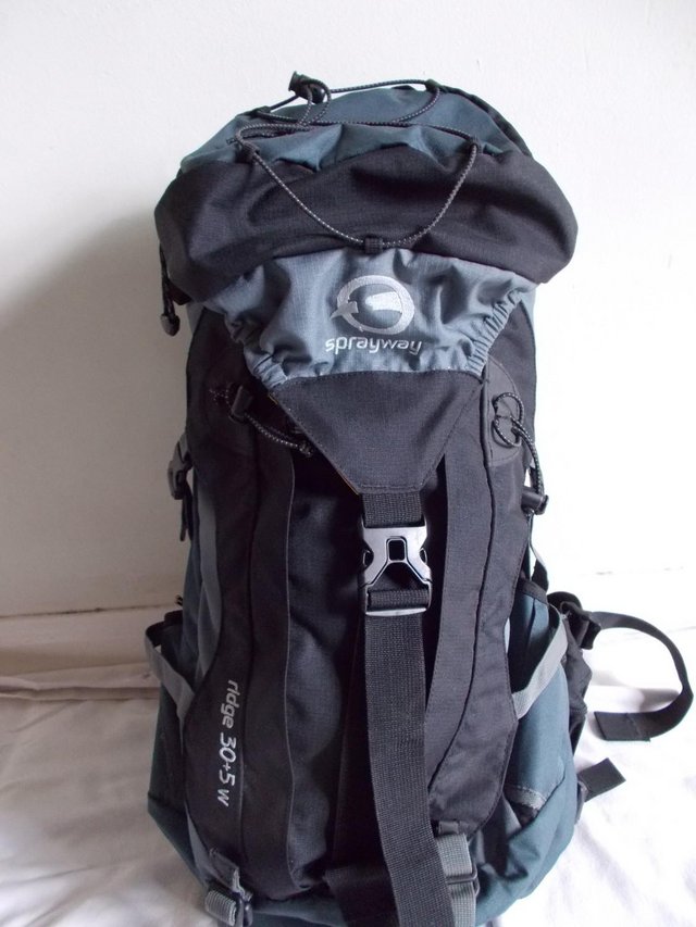 Preview of the first image of NEW SPRAYWAY RIDGE 30+5W RUCKSACK BACKPACK.