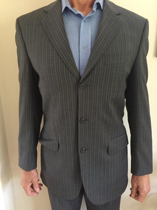 Preview of the first image of Karl Jackson 2-piece Crease-Resistant Travel Suit.