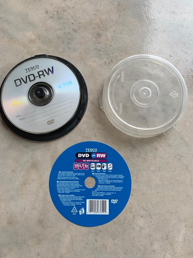 Preview of the first image of DVD - RW Rewritable 8 Disc 4.7 GB 4 X Speed.