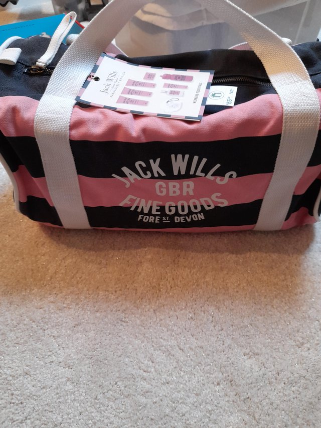 Image 3 of Jack Wills Weekend / gym bag with all 8 contents