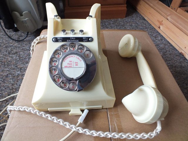 Image 2 of Vintage original 1950s GPO ivory bakelite phone