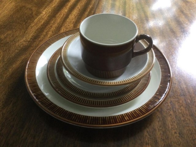 Preview of the first image of Vintage Poole “Chestnut” 5 piece setting.