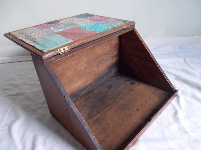 Image 5 of Georgian English Oak Bible Box