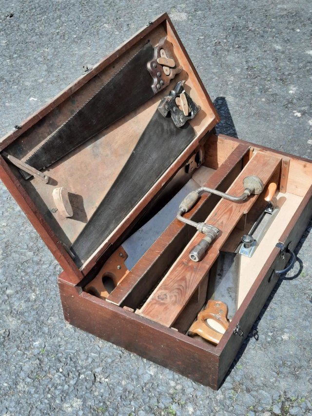 Image 2 of Carpenters Vintage Toolchest