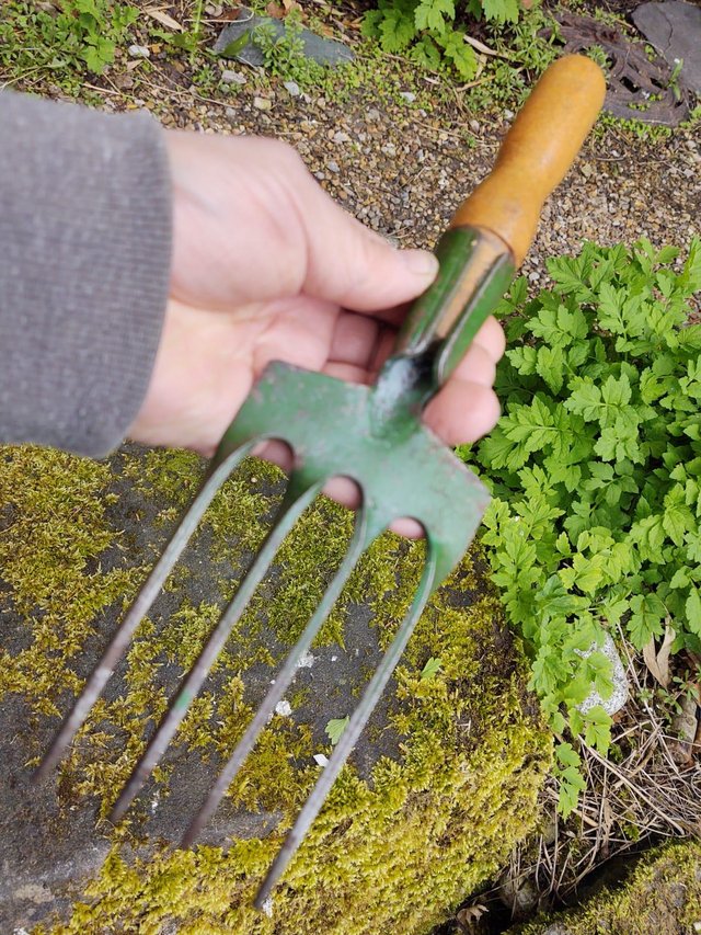 Image 3 of Vintage Halls Garden Hand Fork