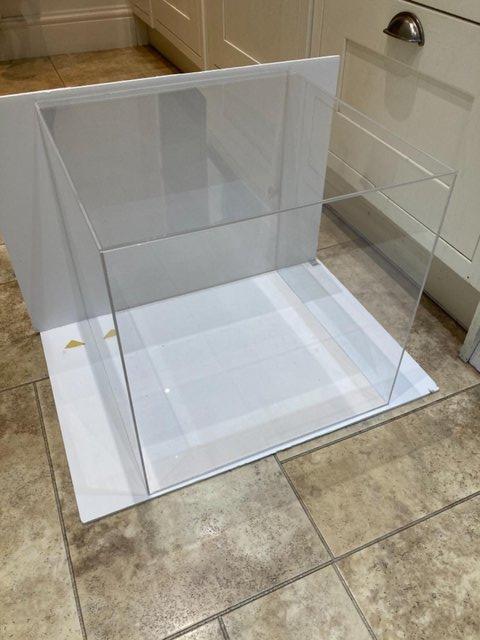Image 2 of Clear acrylic Perspex cube with lid 400mm x 400mm x 400mm