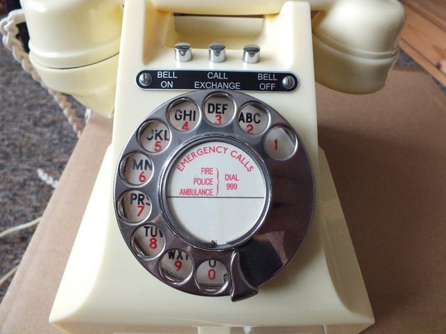 Image 8 of Vintage original 1950s GPO ivory bakelite phone