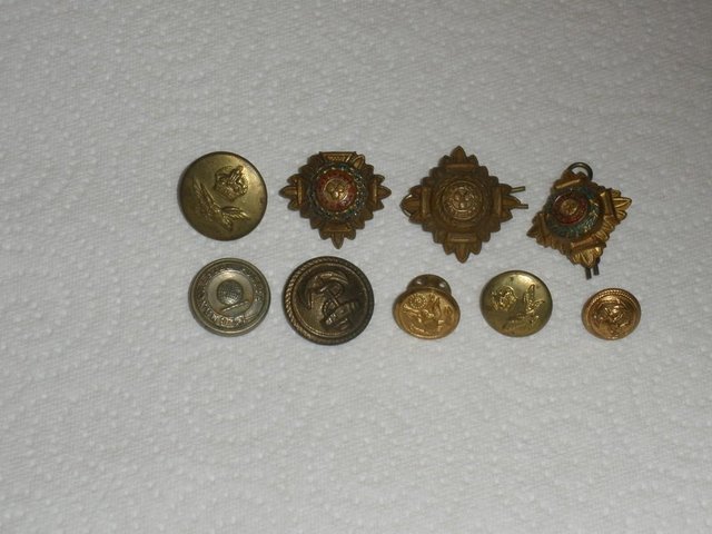 Preview of the first image of Various military buttons..