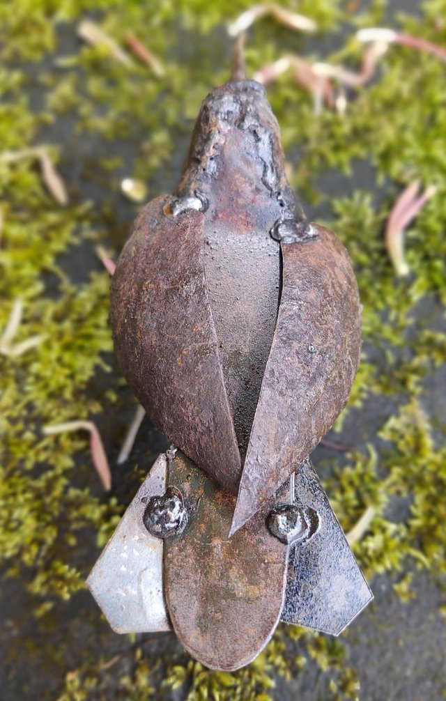 Image 3 of Metal Hummingbird Garden Sculpture/Ornament