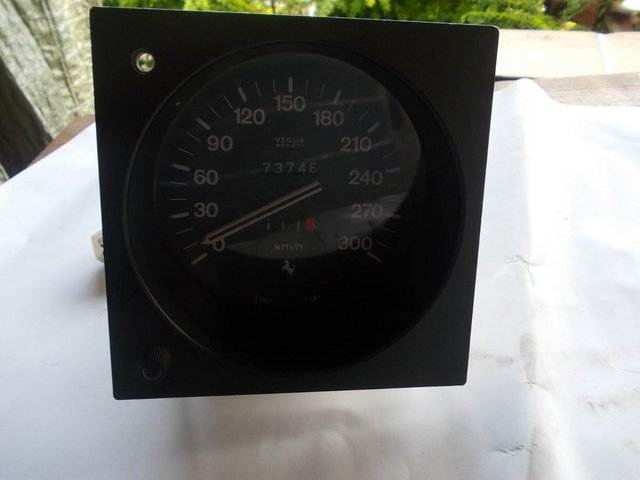 Image 3 of Speedometer Ferrari 400