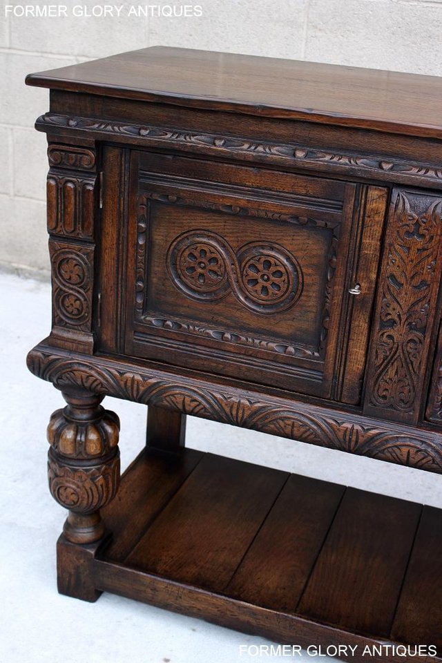 Image 31 of A TITCHMARSH AND GOODWIN CARVED OAK SIDEBOARD DRESSER BASE