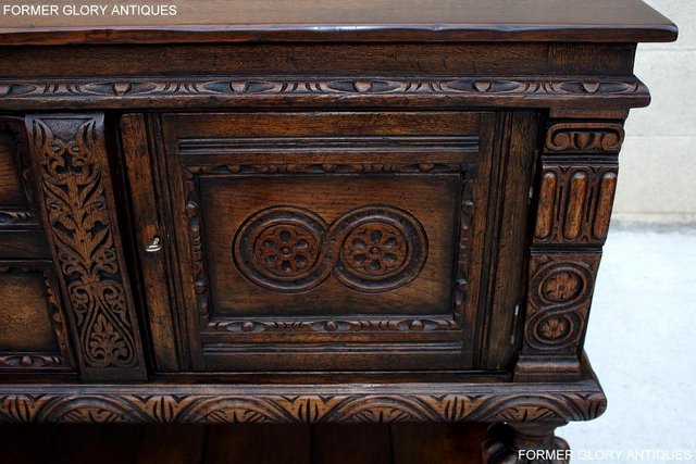 Image 34 of A TITCHMARSH AND GOODWIN CARVED OAK SIDEBOARD DRESSER BASE