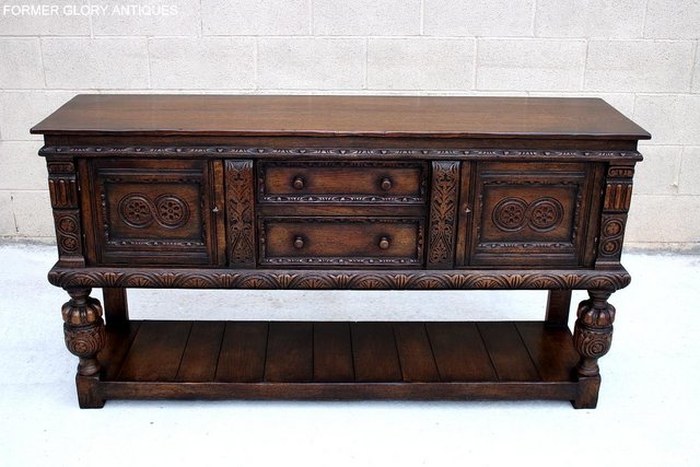 Image 51 of A TITCHMARSH AND GOODWIN CARVED OAK SIDEBOARD DRESSER BASE