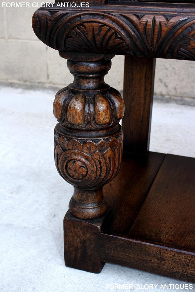 Image 58 of A TITCHMARSH AND GOODWIN CARVED OAK SIDEBOARD DRESSER BASE