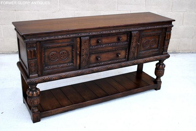 Image 61 of A TITCHMARSH AND GOODWIN CARVED OAK SIDEBOARD DRESSER BASE