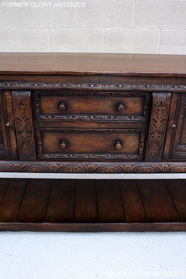 Image 76 of A TITCHMARSH AND GOODWIN CARVED OAK SIDEBOARD DRESSER BASE